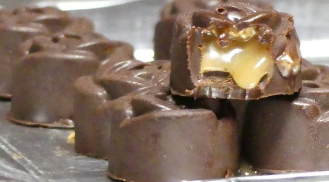 Petits chocolats au caramel au beurre salé thermomix ou sans