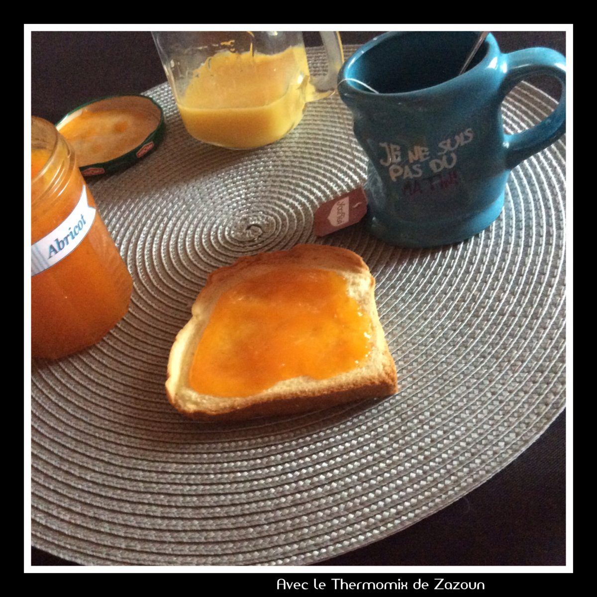 Confiture d’abricot à la vanille possible au rhum au Thermomix ou